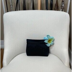 SKIMS SMALL NEOPRENE POUCH BAG